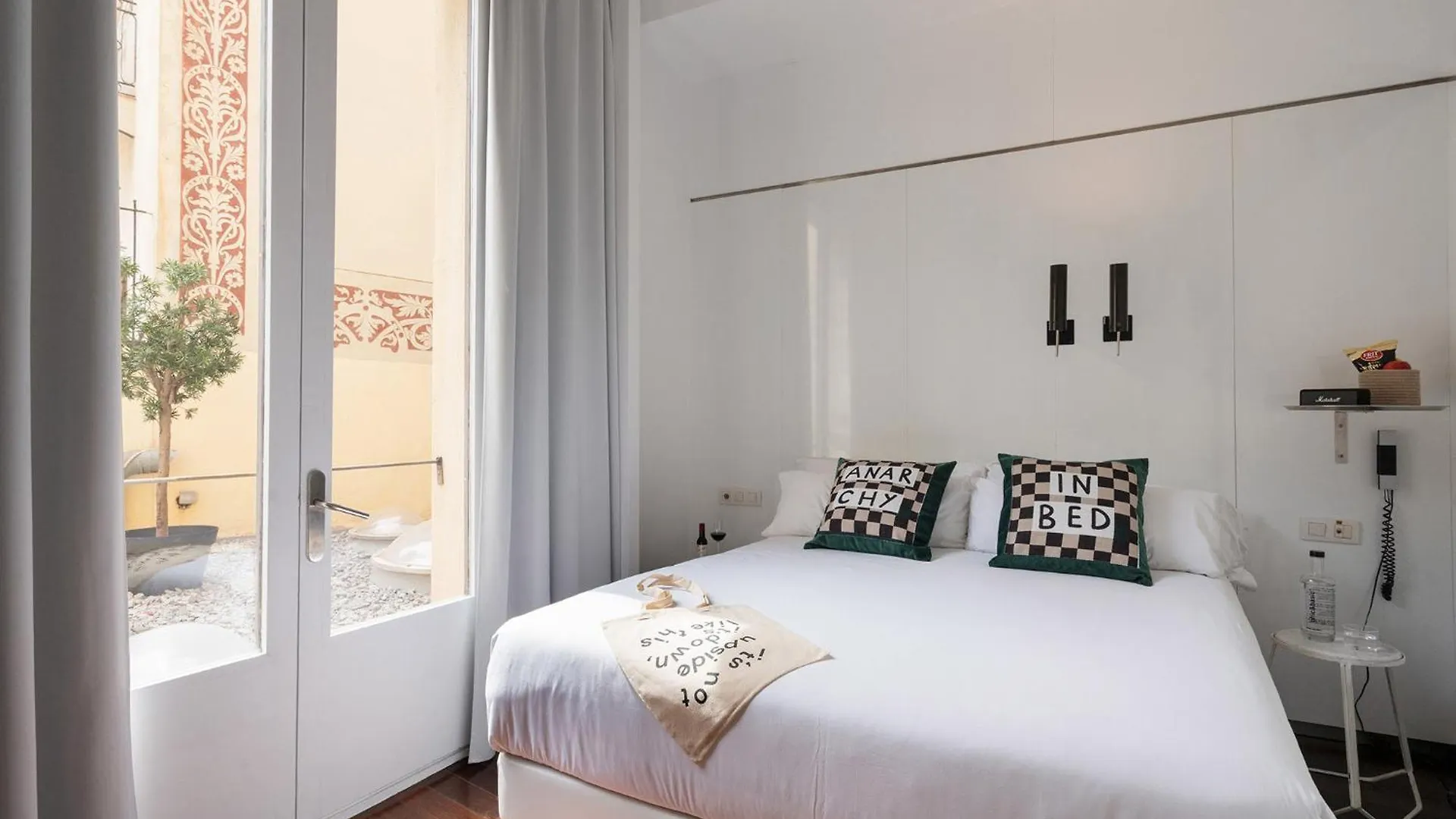 Chic & Basic Born Boutique Hotel Barcelona