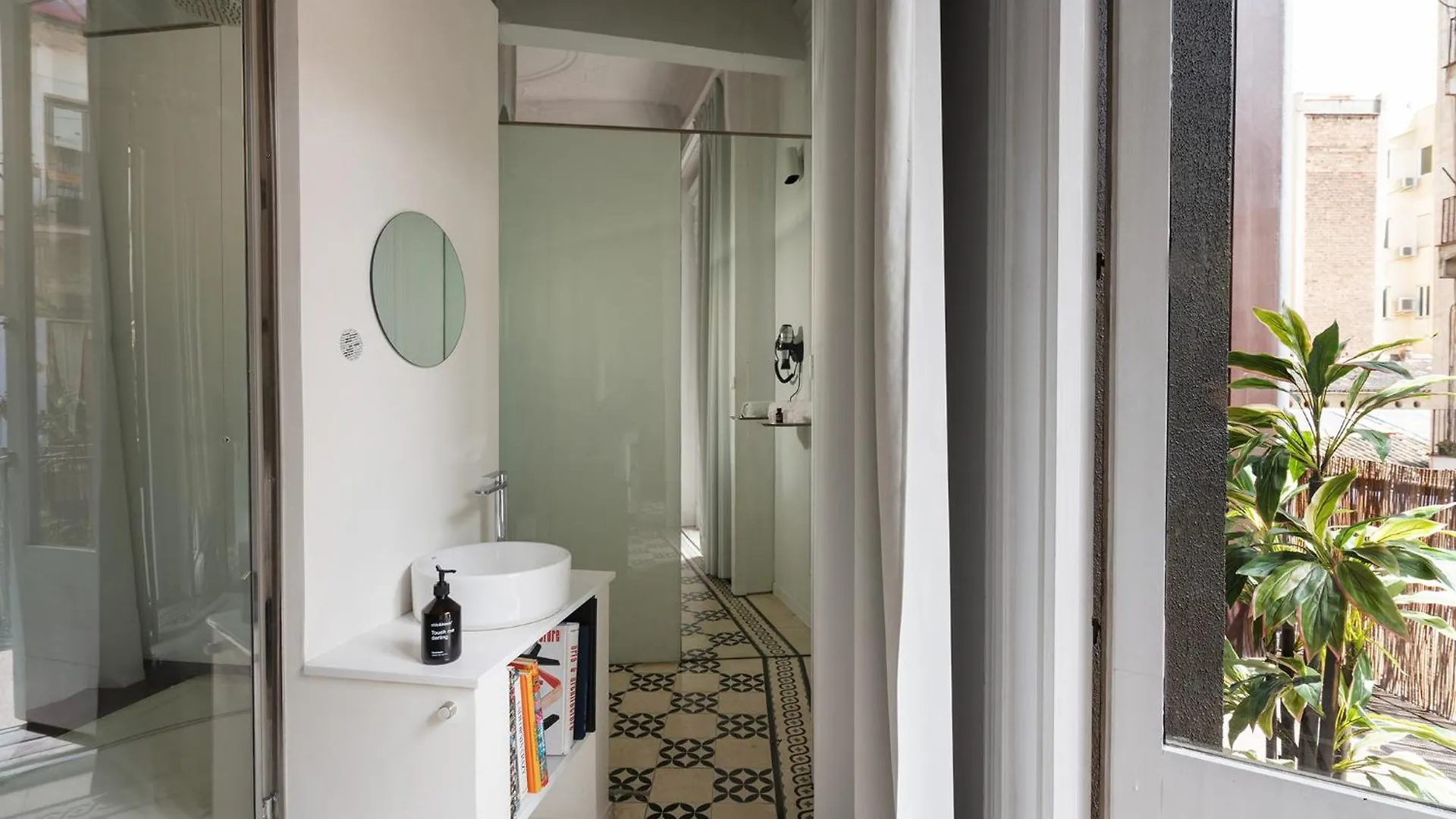 Chic & Basic Born Boutique Hotel Barcelona 3*,