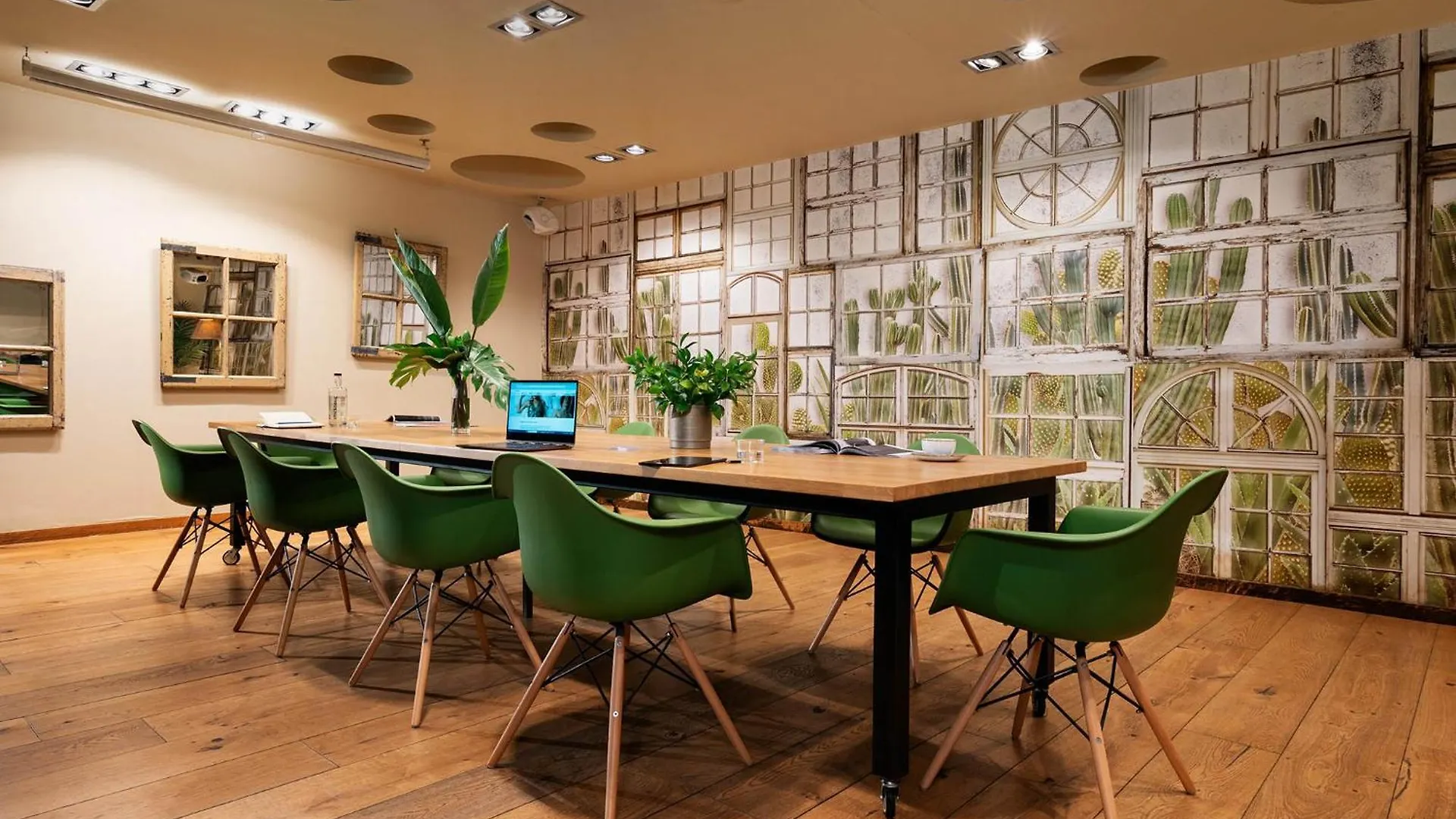 Chic & Basic Born Boutique Hotel Barcelona 3*,